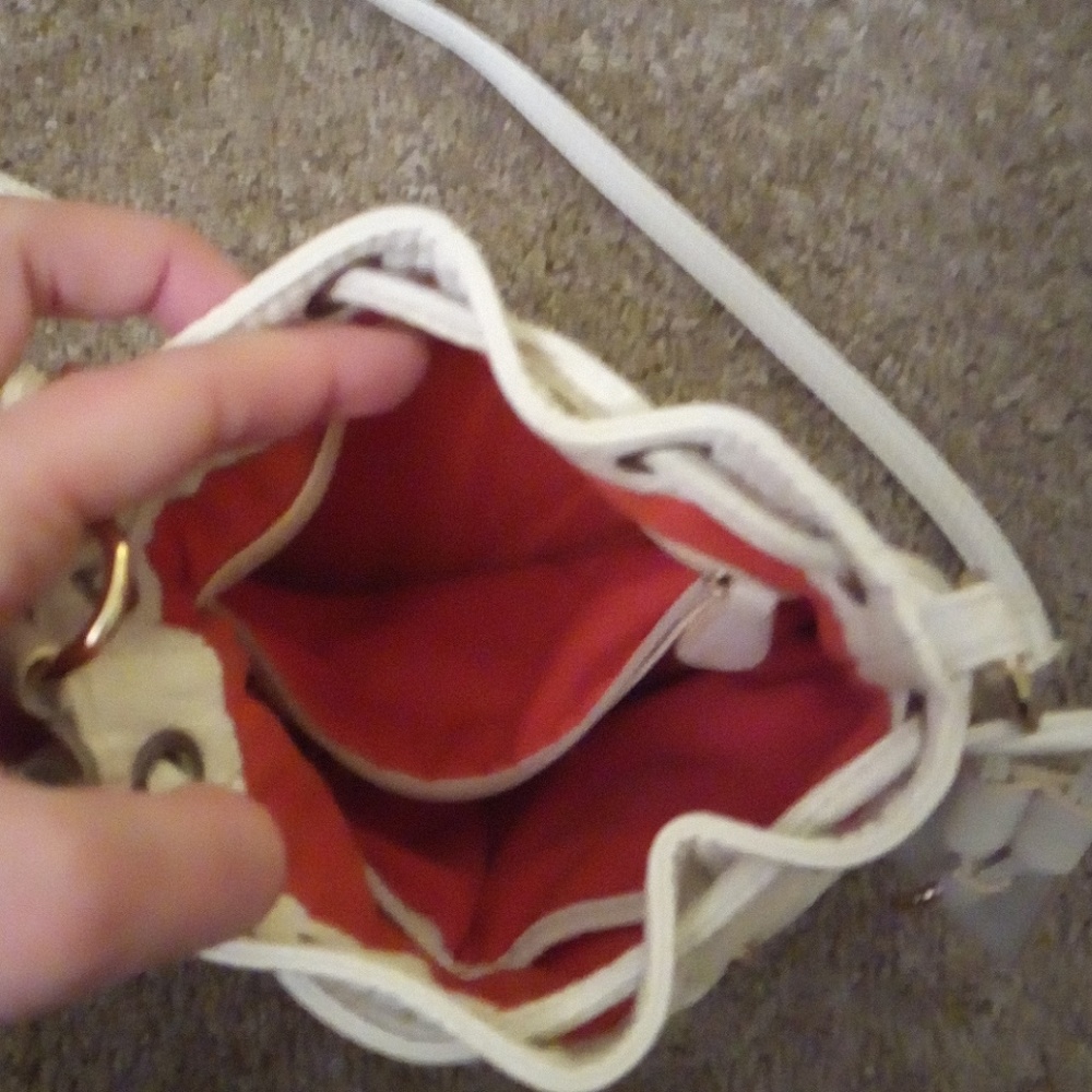 Purse - Picture 2 of 2